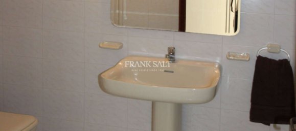 4 bedrooms House in Naxxar, Malta No. 4006 16