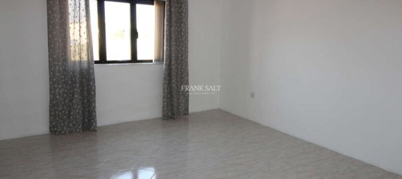 4 bedrooms House in Naxxar, Malta No. 4006 12