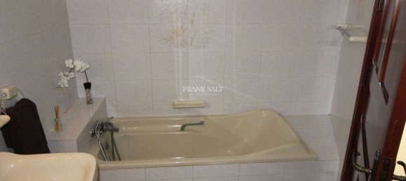 4 bedrooms House in Naxxar, Malta No. 4006 15