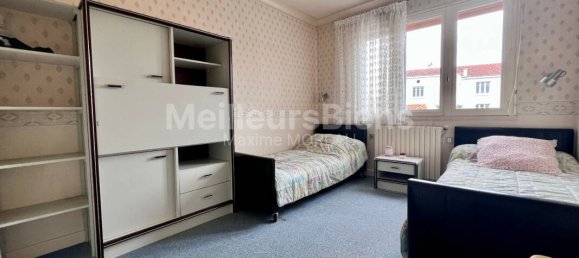 4 bedrooms House in La Roche-sur-Yon, France No. 96456 10