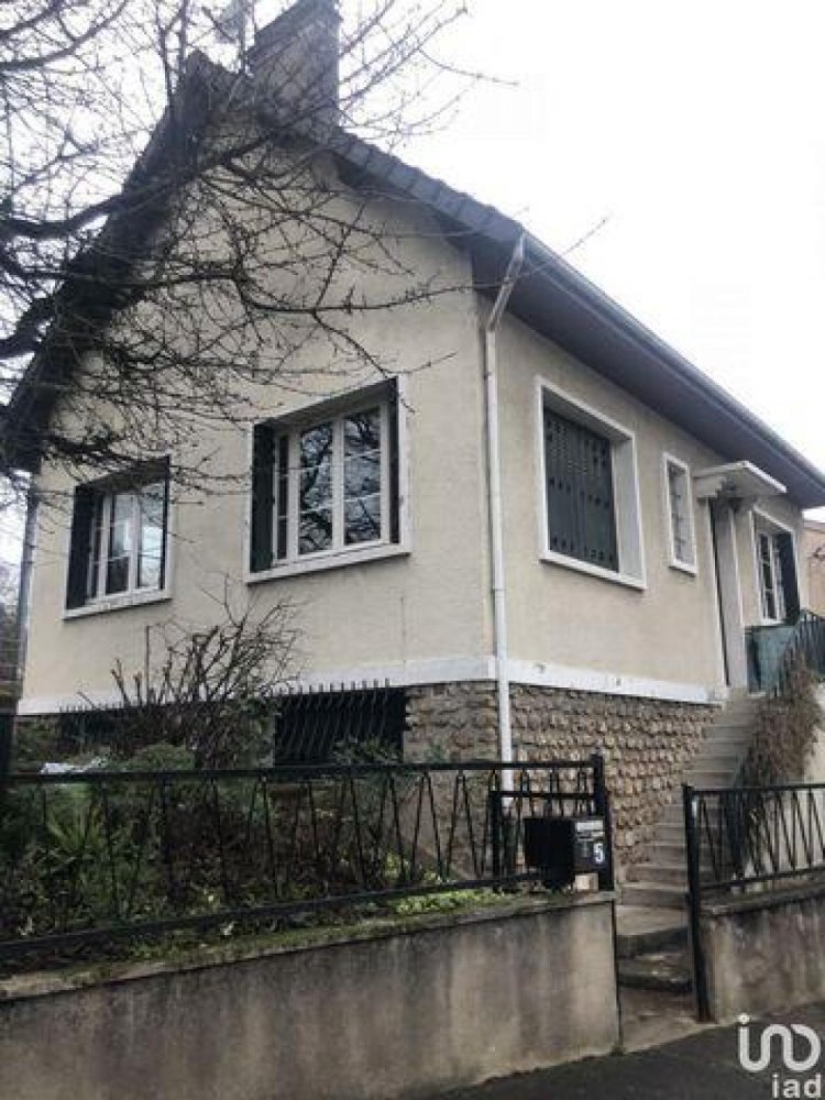 4 bedrooms House in Orly, France No. 27905