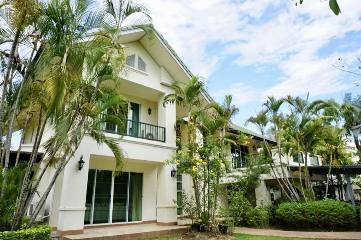 4 bedrooms Cafe / restaurant in Chiang Mai, Thailand No. 11370