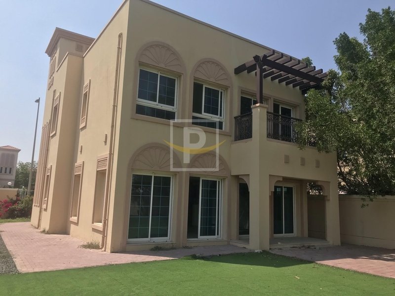 Villa de 2 dormitorios en Jumeirah Village Triangle, UAE No. 9343