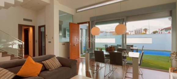 Villa T3 em Mil Palmeras, Spain N.º 28386 12