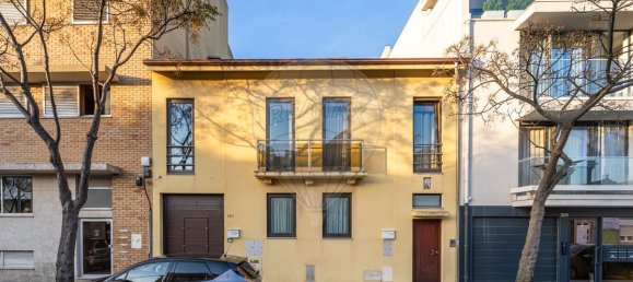 Дом с 7 спальнями в Матозиньюш, Португалия № 175052 2