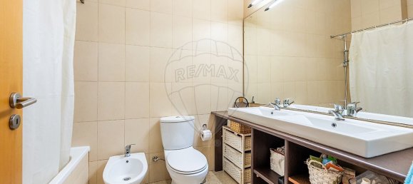 Дом с 7 спальнями в Матозиньюш, Португалия № 175052 19