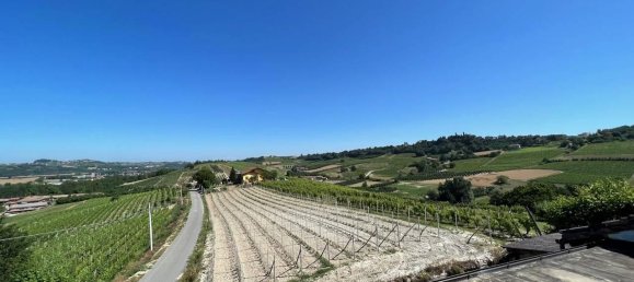 10 rooms House in Costigliole d'Asti, Italy No. 17979 36