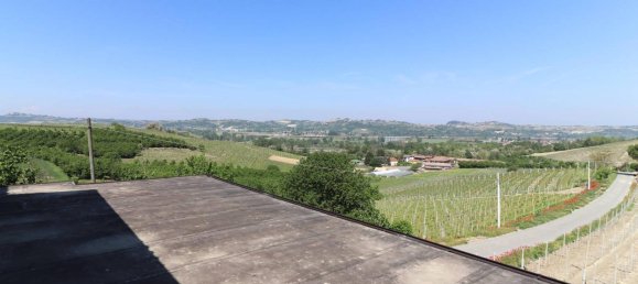 10 rooms House in Costigliole d'Asti, Italy No. 17979 25