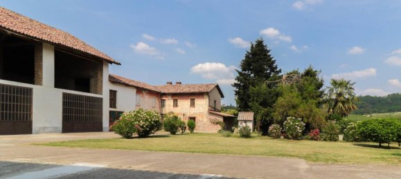 10 rooms House in Costigliole d'Asti, Italy No. 17979 40