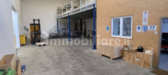 2 rooms Warehouse in Occhiobello, Italy No. 217478 3