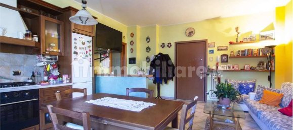 Apartamento de 2 dormitorios en Varedo, Italy No. 332634 10