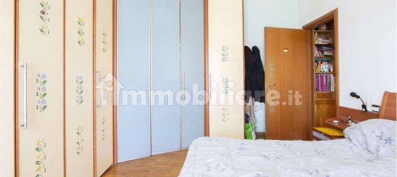 Apartamento de 2 dormitorios en Varedo, Italy No. 332634 21