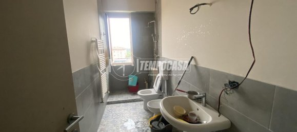 3 rooms Apartment in Brescia, Italy No. 14833 11
