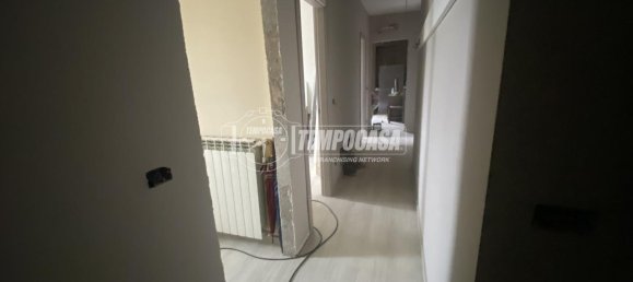 3 rooms Apartment in Brescia, Italy No. 14833 5