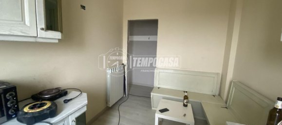 3 rooms Apartment in Brescia, Italy No. 14833 4