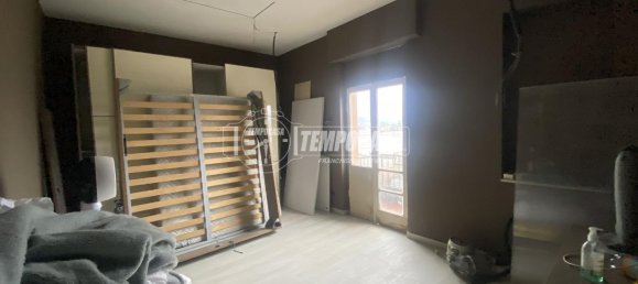 3 rooms Apartment in Brescia, Italy No. 14833 7