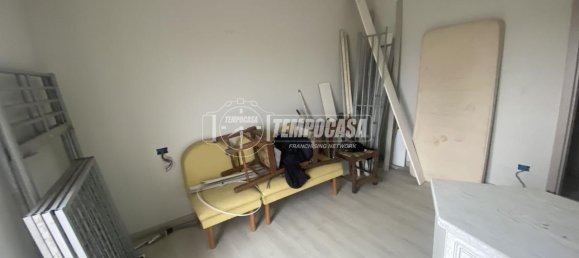 3 rooms Apartment in Brescia, Italy No. 14833 13