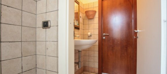 Gewerbliche Immobilie in Cerro Veronese, Italy 60m², Nr. 54273 10