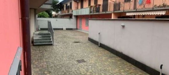 4 rooms Duplex in Vanzaghello, Italy No. 59918 3