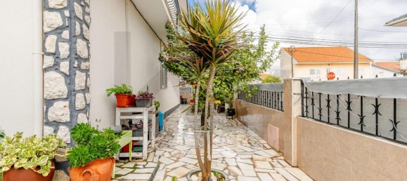 5 bedrooms House in Corroios, Portugal No. 156248 35