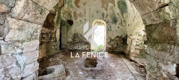 3-salle Maison à Locorotondo, Italy No. 16432 5