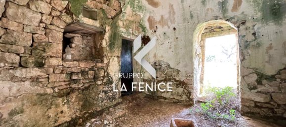 3-salle Maison à Locorotondo, Italy No. 16432 4