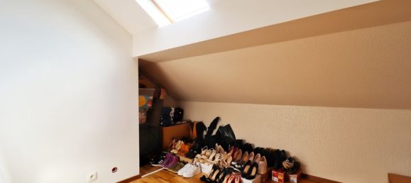 4 bedrooms House in Homecourt, France No. 313399 9