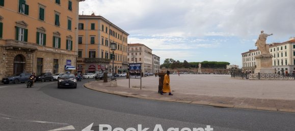 Apartamento de 4 habitaciónes en Livorno, Italy No. 200070 41