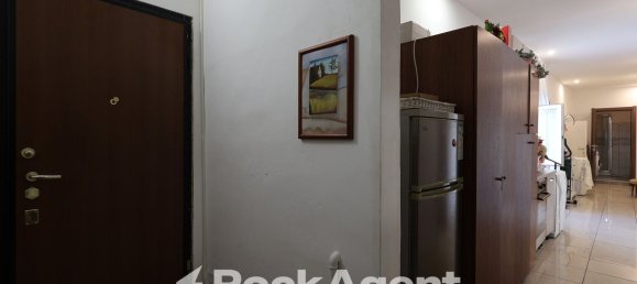 Apartamento de 4 habitaciónes en Livorno, Italy No. 200070 5