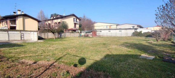 800m² Land in Bregnano, Italy No. 123152 5