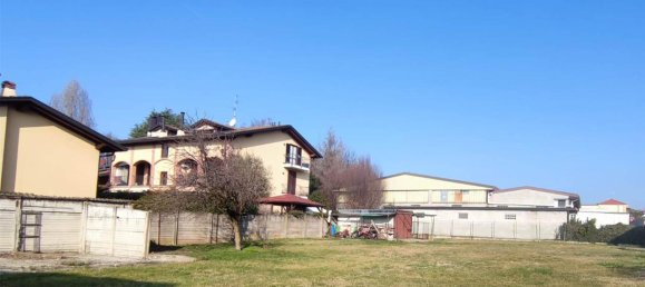 800m² Land in Bregnano, Italy No. 123152 9