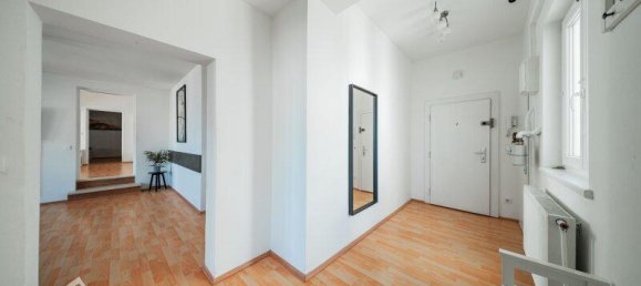 Квартира с 3 комнатами в Мариахильф, Австрия № 219486 11