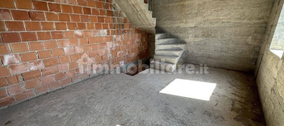 2 Schlafzimmer Haus in Como, Italy, Nr. 156199 13