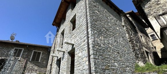 2 Schlafzimmer Haus in Como, Italy, Nr. 156199 14