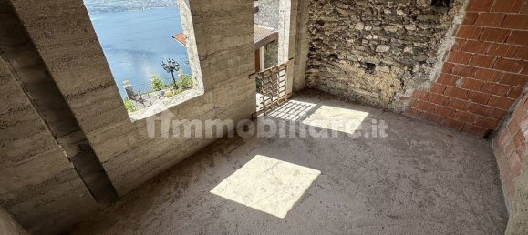 2 Schlafzimmer Haus in Como, Italy, Nr. 156199 6