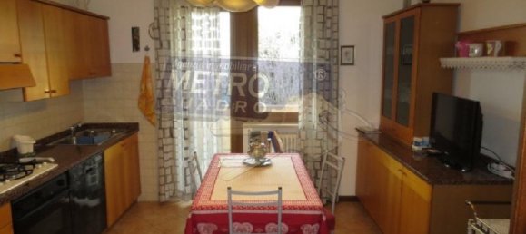 5 rooms Apartment in Thiene, Italy No. 9440 10