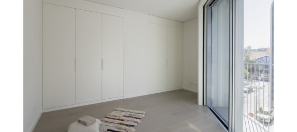 2 bedrooms Apartment in Lisbon, Portugal No. 9624 7