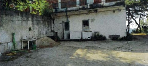 7 rooms Apartment in Trieste, Italy No. 97754 8