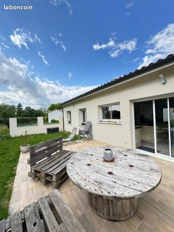 3 bedrooms Villa in Tarn, France No. 312261