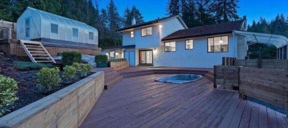 4 bedrooms House in British Columbia, Canada No. 194 11