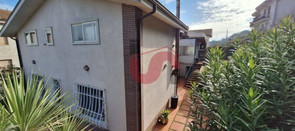 7 rooms Villa in Benevento, Italy No. 120891 3