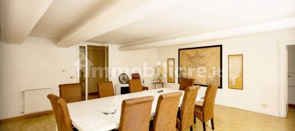 10 bedrooms Apartment in Rome, Italy No. 289847 8