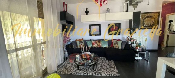 3-salle Appartement à San Biagio della Cima, Italy No. 191627 8