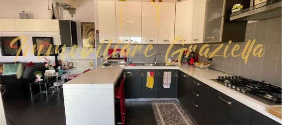 3-salle Appartement à San Biagio della Cima, Italy No. 191627 2