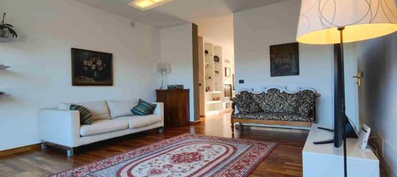 6 bedrooms Villa in Ferrara, Italy No. 207754 5