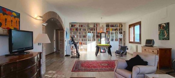 6 bedrooms Villa in Ferrara, Italy No. 207754 16