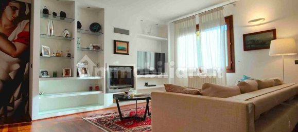 6 bedrooms Villa in Ferrara, Italy No. 207754 55