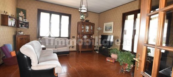 4 bedrooms Villa in Fidenza, Italy No. 357701 4