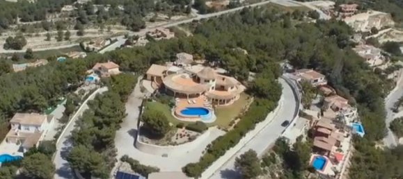 4 bedrooms Villa in Calpe, Spain No. 957 16