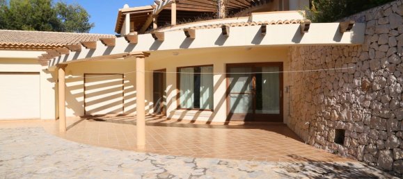 4 bedrooms Villa in Calpe, Spain No. 957 14